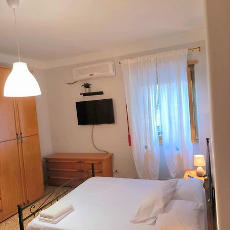 Bilocale In Via Degli Orti Variani Roma Exterior foto